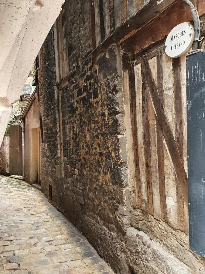 L Haute Du Gouverneur Honfleur Eksteriør billede