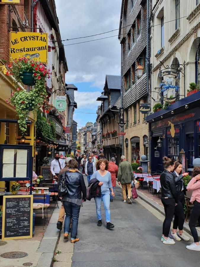 L Haute Du Gouverneur Honfleur Eksteriør billede